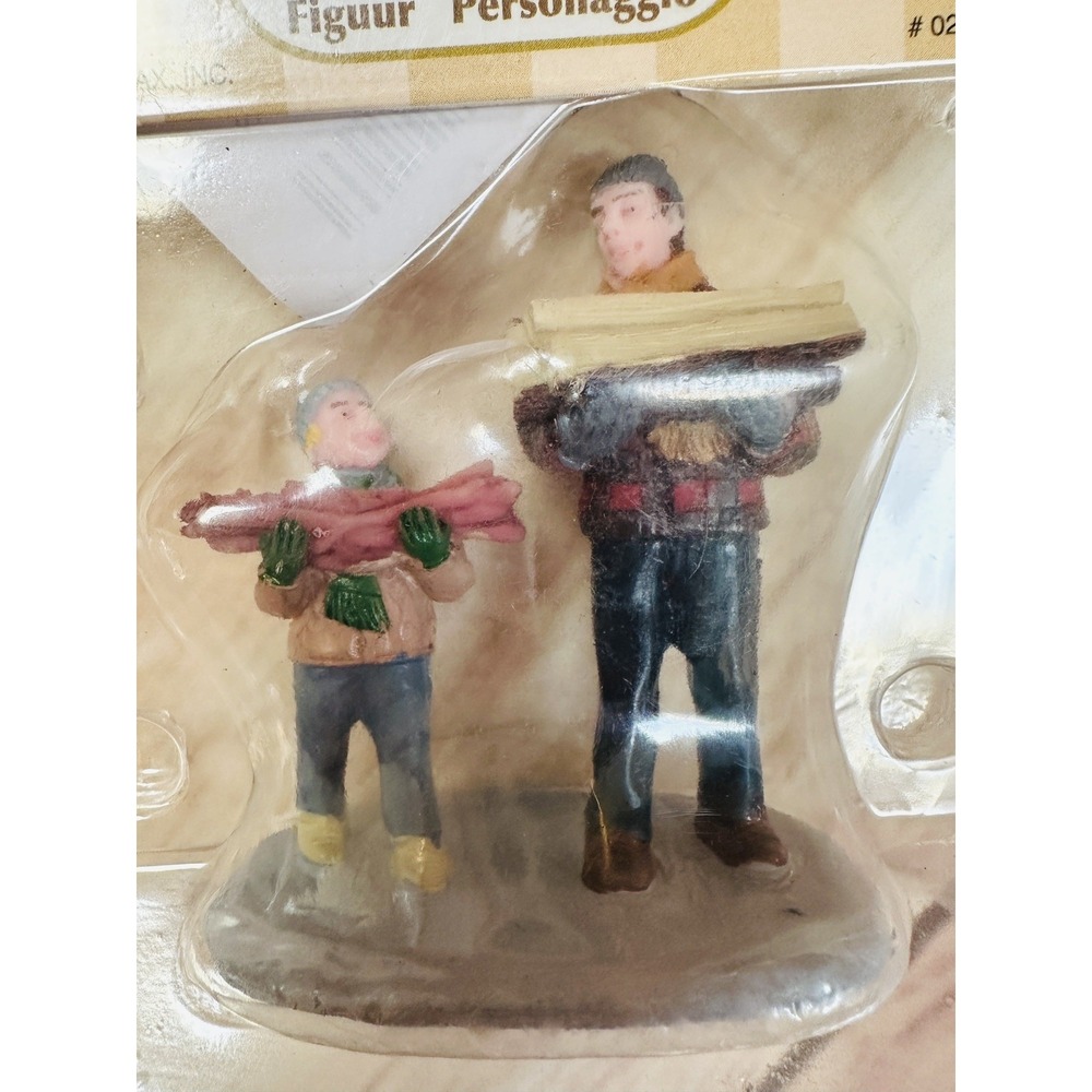 Lemax Christmas Village Town Firewood For The Hearth 02807 Father Son Gathering